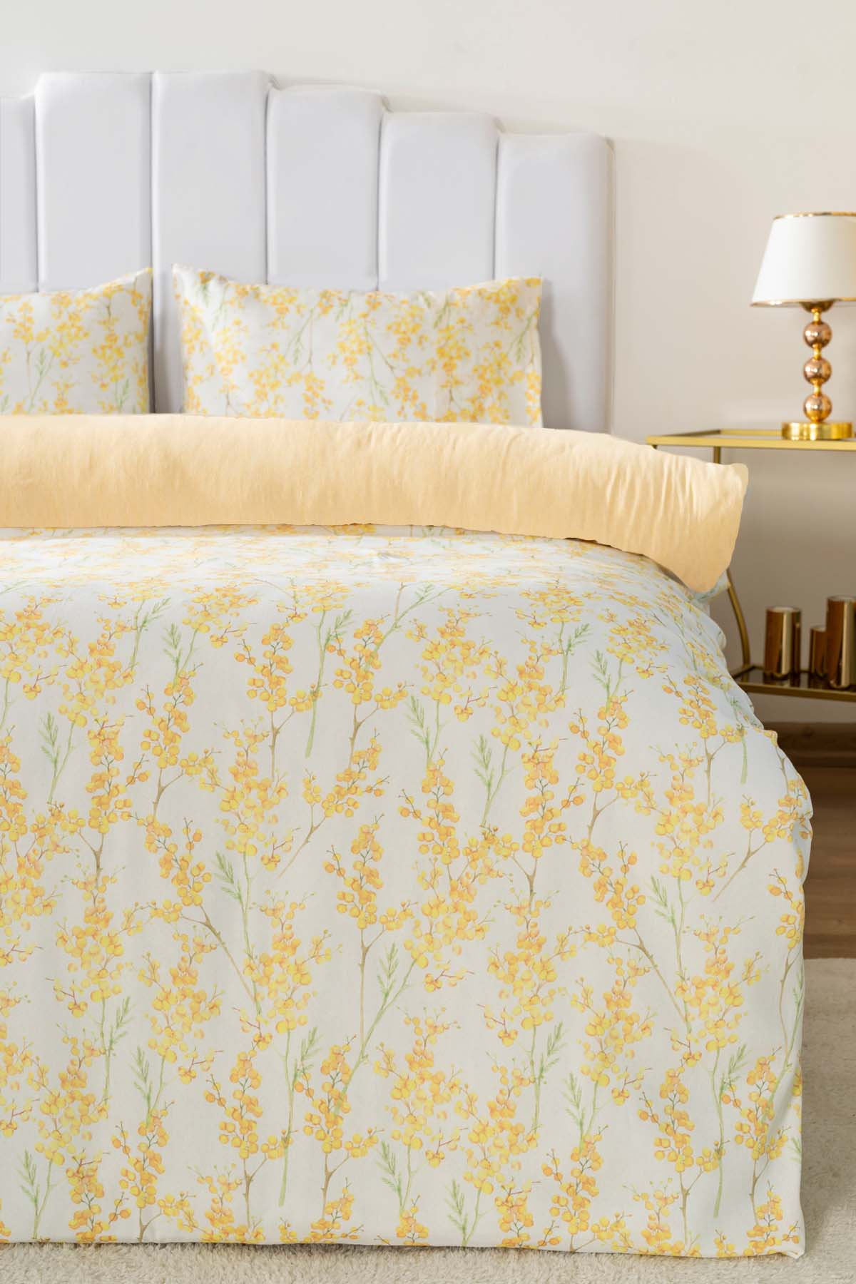 Lorisa Yellow Polycotton Double Size Duvet Cover Set, Zipper, 200×215 cm, 3-Piece