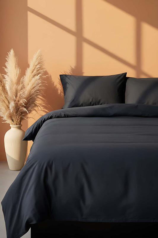 Elegant Black Satin Double 100% Cotton Duvet Cover Set – 4 Pieces