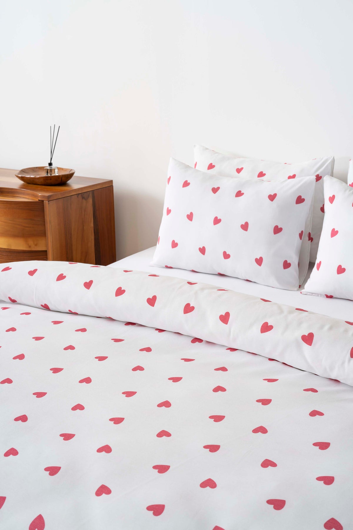 Red Heart Polycotton Double Size Duvet Cover Set, Zipper, 200×215 cm, 3-Piece