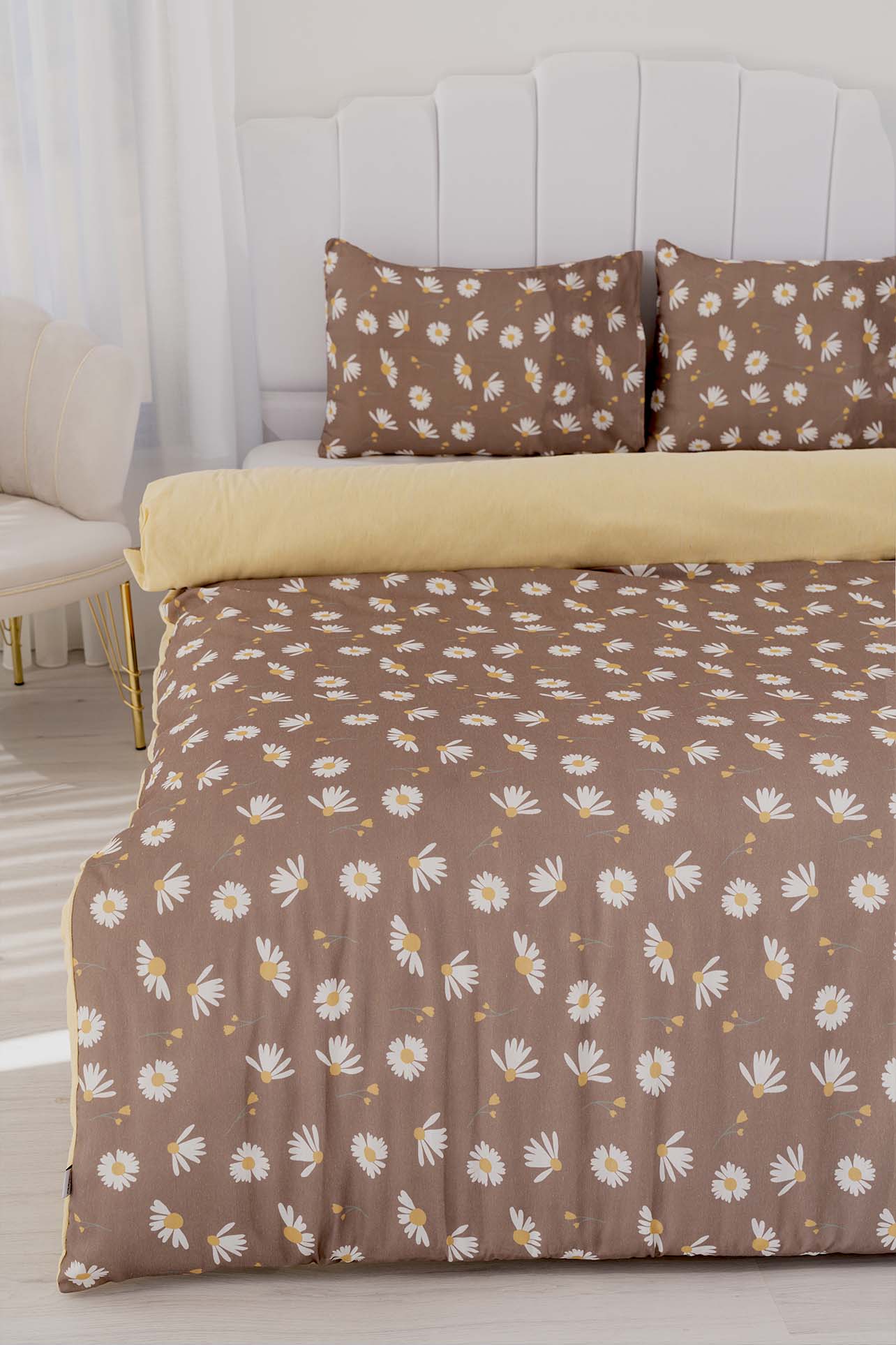 Brown Daisy Polycotton Double Size Duvet Cover Set, Zipper, 200×215 cm, 3-Piece